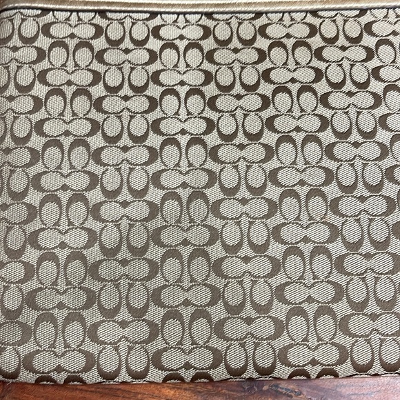 COACH IPAD COVER - Picture 2 of 5